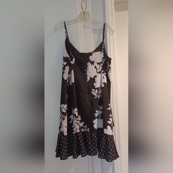 NWT Bar III XL Sky Dream Floral Eclipse B/W Slvls Drop Waist Ruffled Mini Dress - Picture 15 of 15